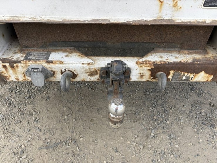 2012-ford-f550-image-21