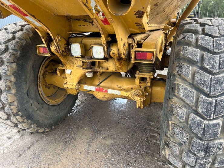 caterpillar-d250e-image-14