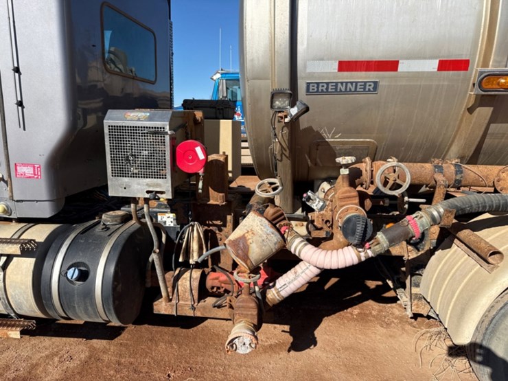 2012-kenworth-triaxle-body-load-image-5