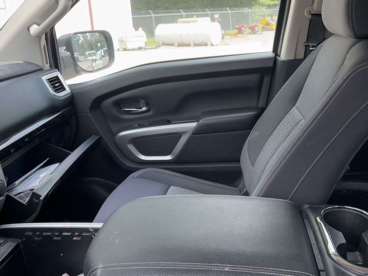 2021-nissan-titan-image-22