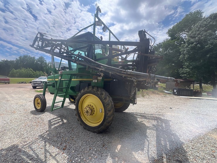 2000-john-deere-6700-image-6