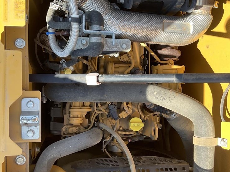 2022-caterpillar-313-image-18