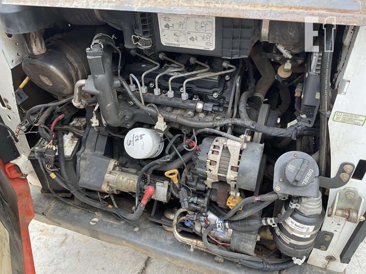2015-bobcat-t590-image-19