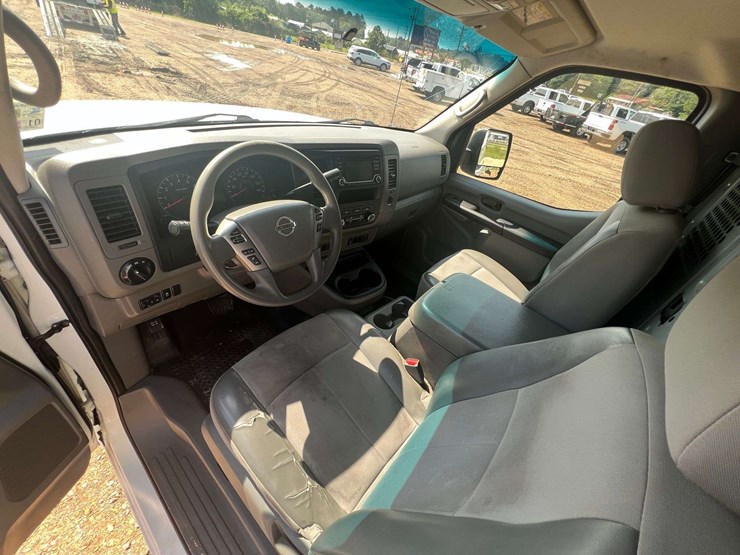 2018-utility-van-image-11