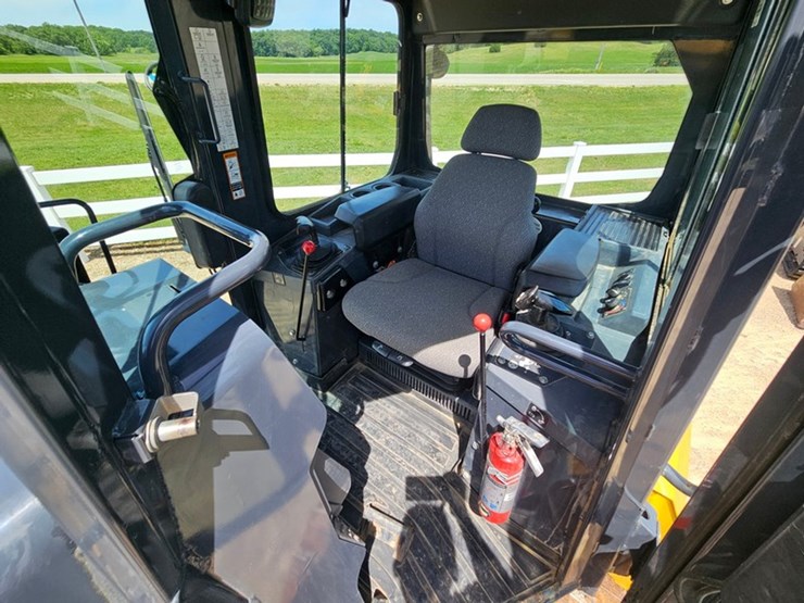 deere-550k-image-37