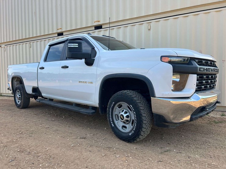 2021-chevrolet-silverado-2500-image-4