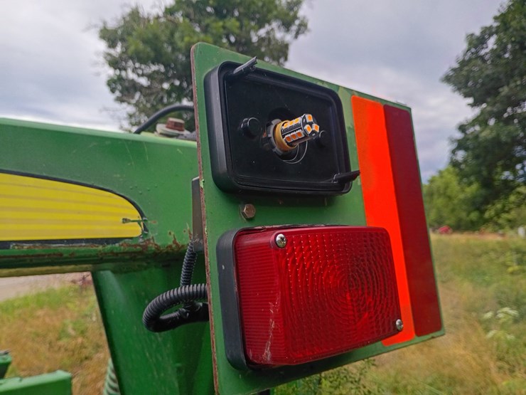 john-deere-946-image-23
