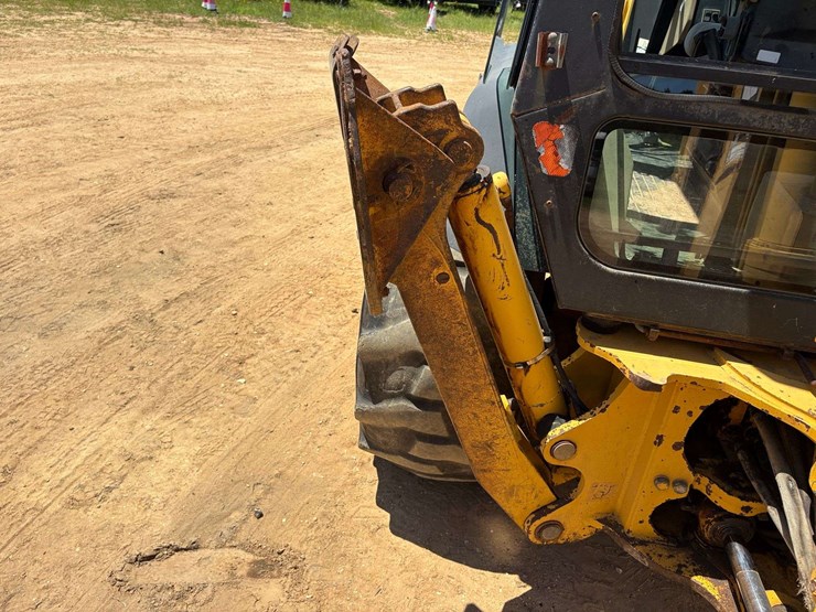 deere-410e-image-27