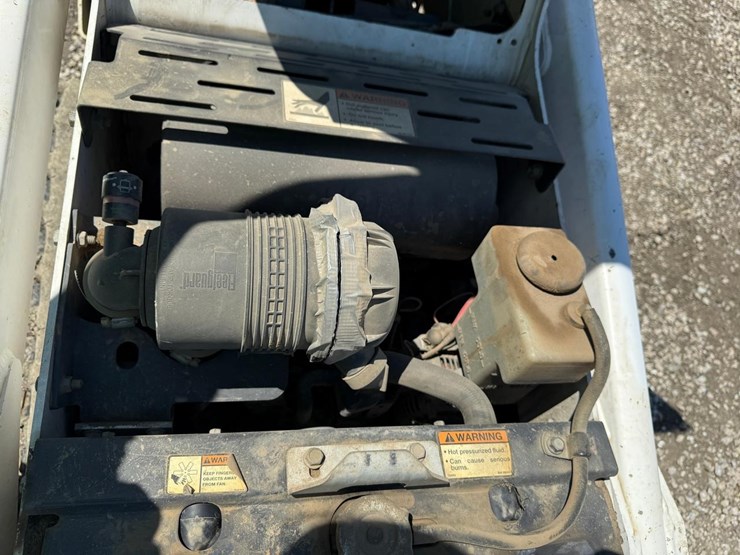 2019-bobcat-mt85-image-15