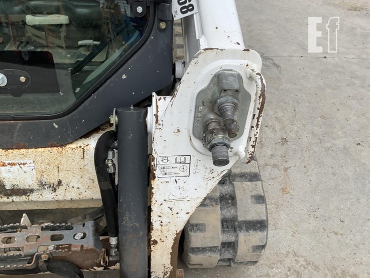 2015-bobcat-t590-image-13