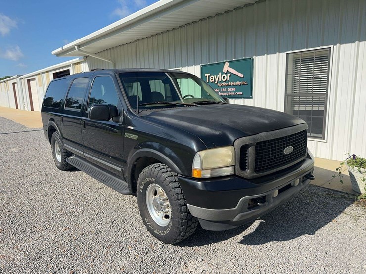 2001-ford-excursion-image-6