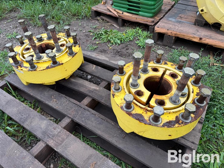 john-deere-8200-image-1