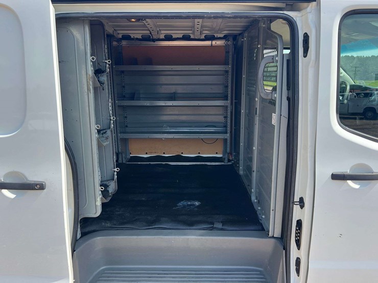 2018-utility-van-image-21