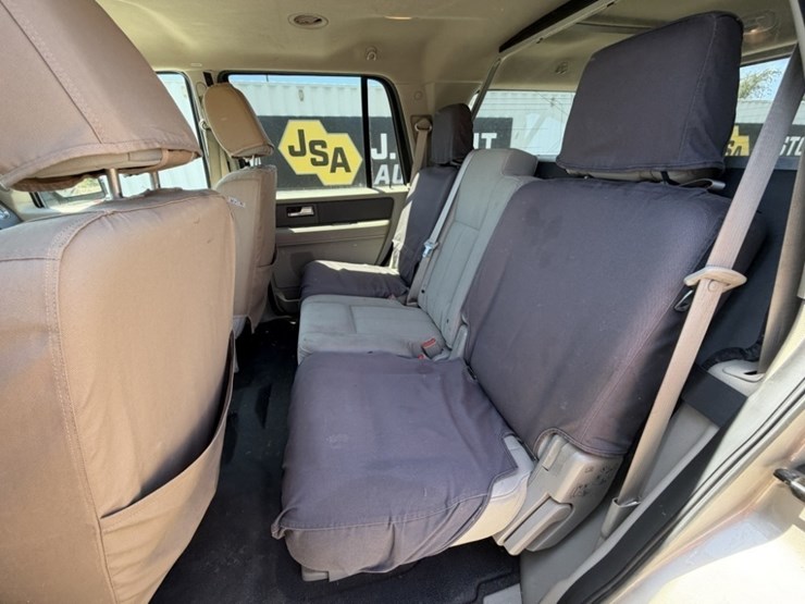 2008-ford-expedition-xlt-image-23