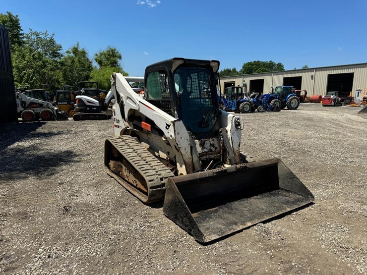 bobcat-t870-image-8