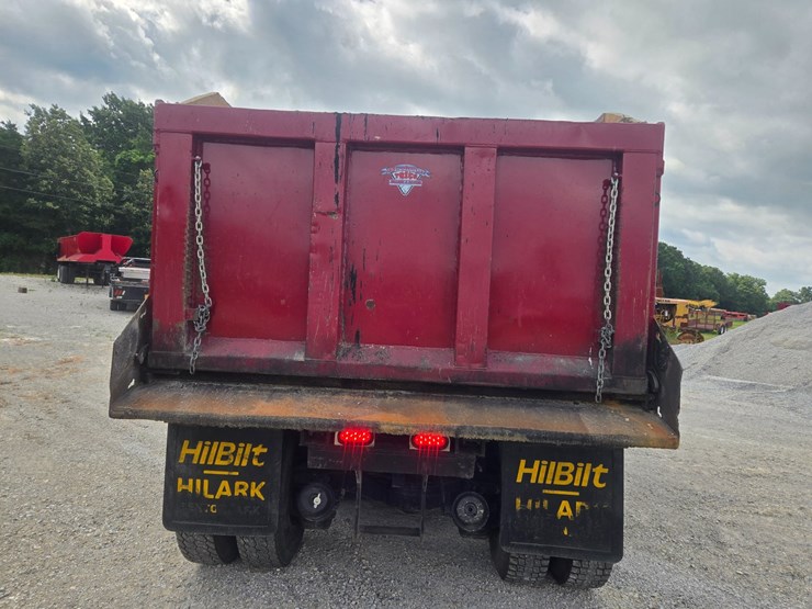 2003-mack-ch613-image-14