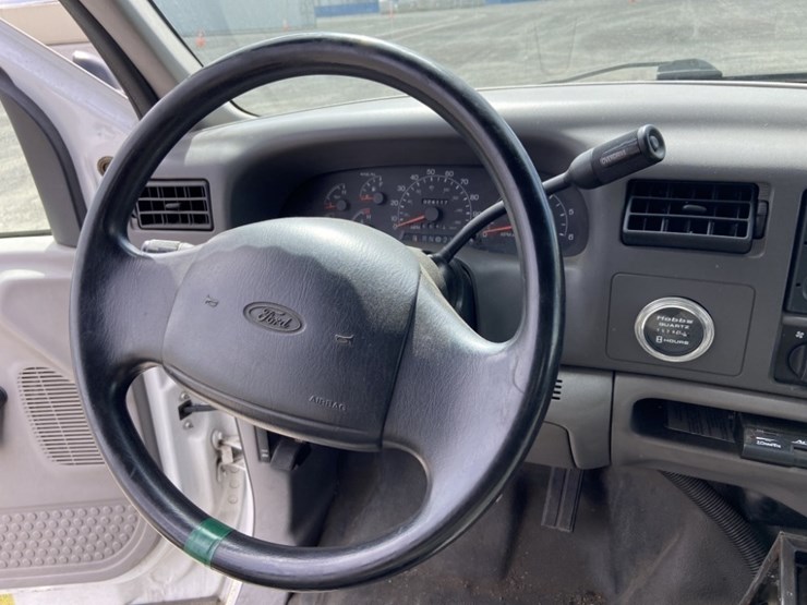 2001-ford-f350-xl-image-18