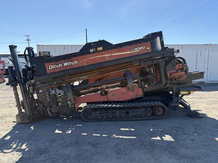 ditch-witch-jt3020-mach-1-image-13