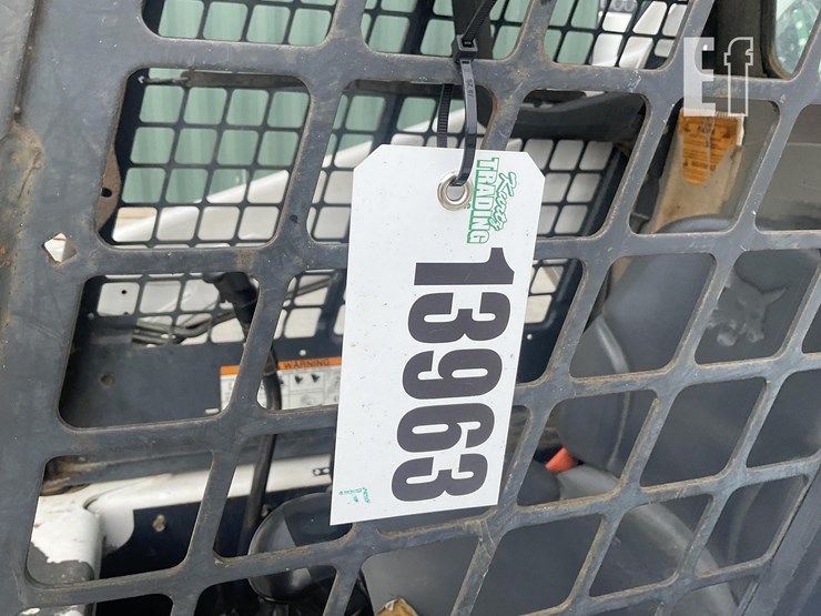 2009-bobcat-t190-image-20