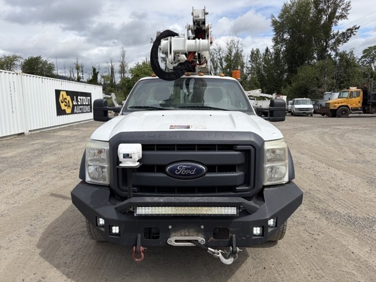 2012-ford-f550-image-8