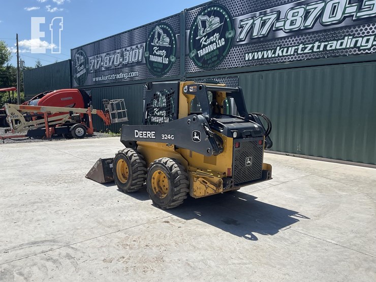 2019-deere-324g-image-2