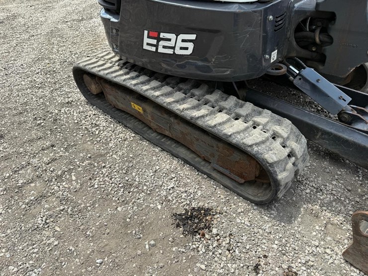 2020-bobcat-e26-image-12