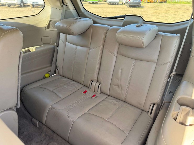 2014-nissan-pathfinder-sl-image-17