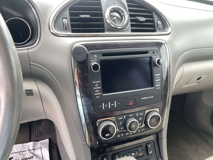 2016-buick-enclave-image-13