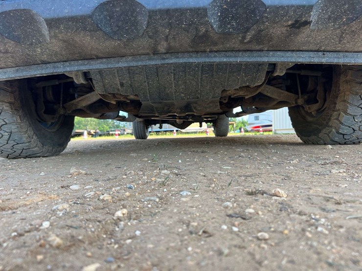 2021-chevrolet-silverado-2500-image-5