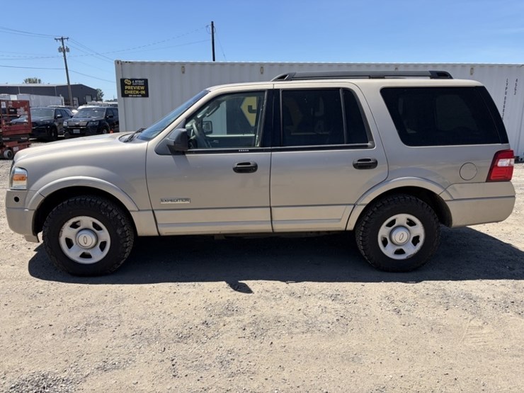 2008-ford-expedition-xlt-image-7