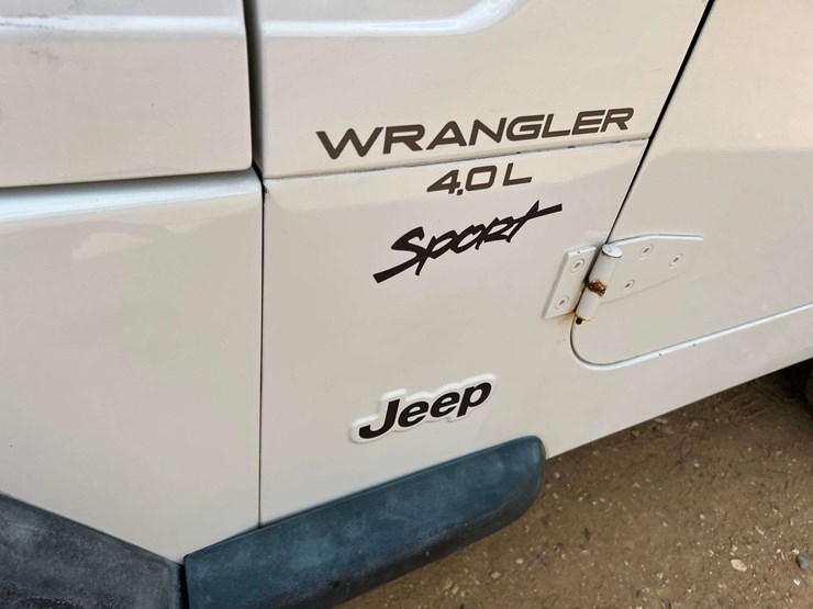 1999-jeep-wrangler-image-12