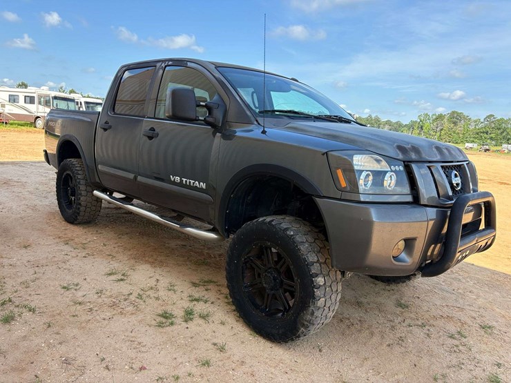 2008-nissan-titan-image-4