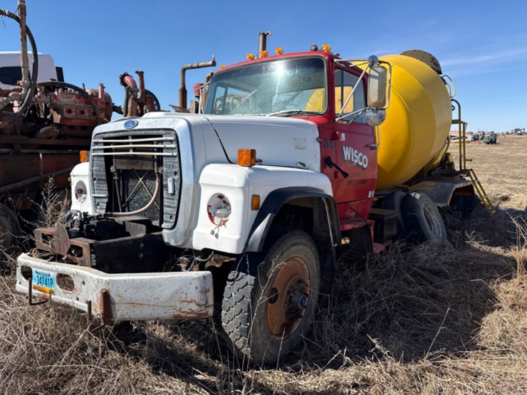 fird-mixer-truck-(inoperable)-image-1