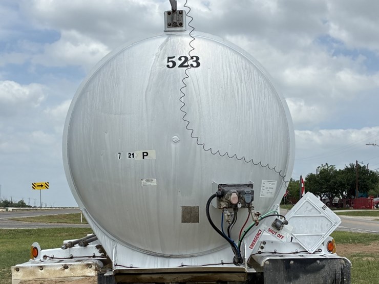2012-troxell-tanker-image-2