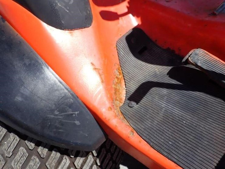 2006-kubota-f3680-image-43