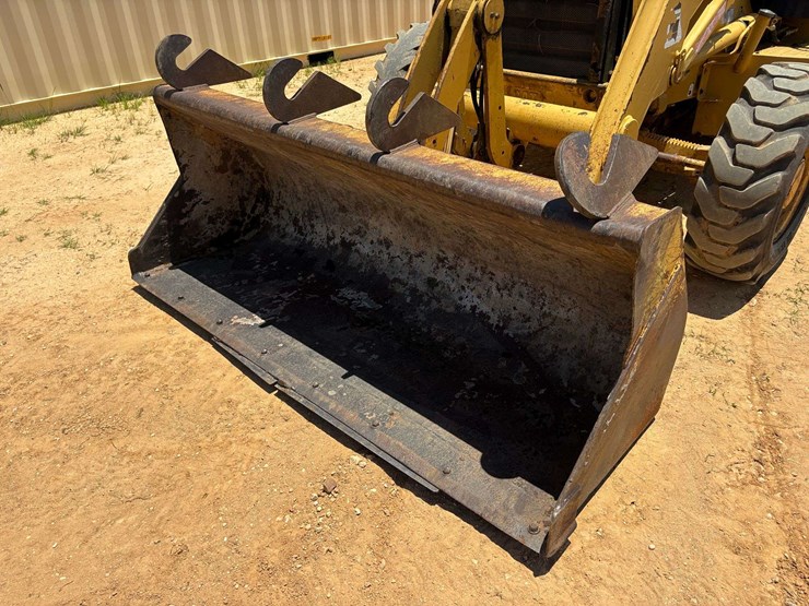 caterpillar-416c-image-18
