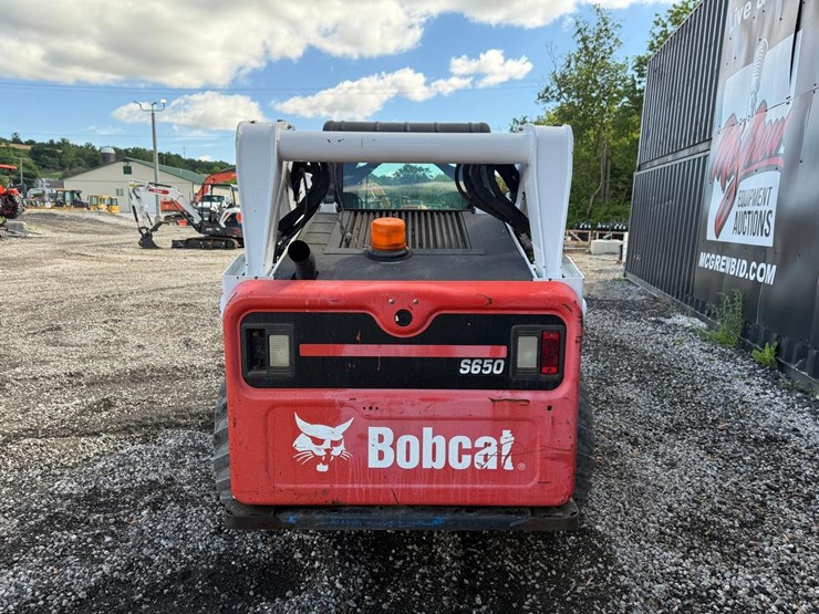 2017-bobcat-s650-image-3
