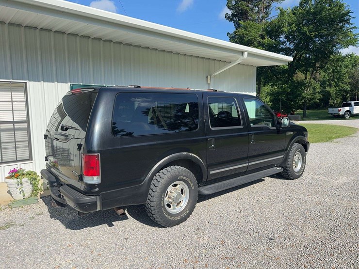 2001-ford-excursion-image-8