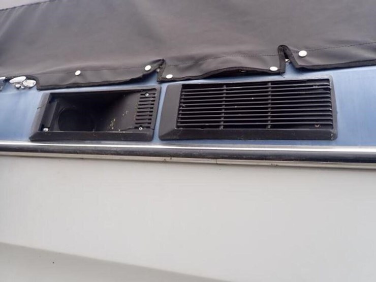 1989-bayliner-ciera-2650-26-ft-cabin-cruiser-bp1a6-image-87