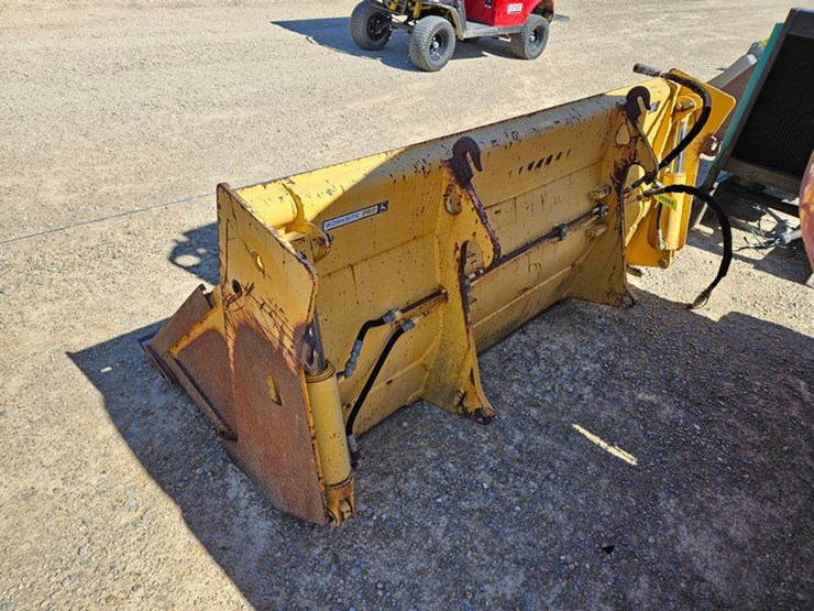 john-deere-84-image-3