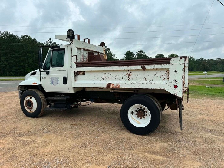 2006-international-durastar-4200-image-5