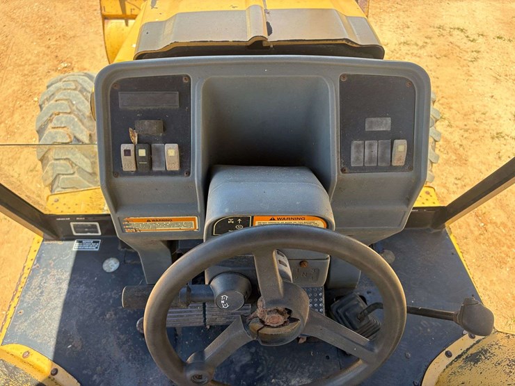 caterpillar-416c-image-9