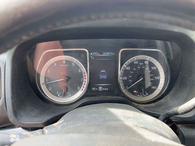 2017-nissan-titan-image-29