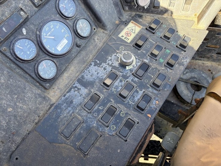 ditch-witch-jt3020-mach-1-image-37