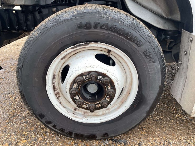 2019-ford-e350-image-21