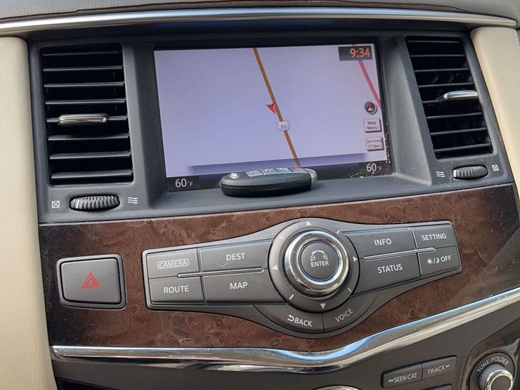 2012-infiniti-qx56-image-29