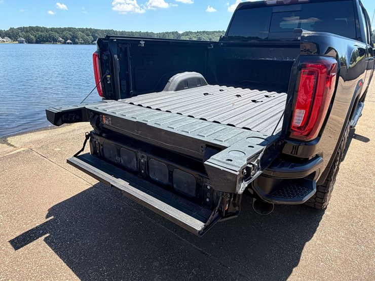 2020-gmc-sierra-2500-image-23