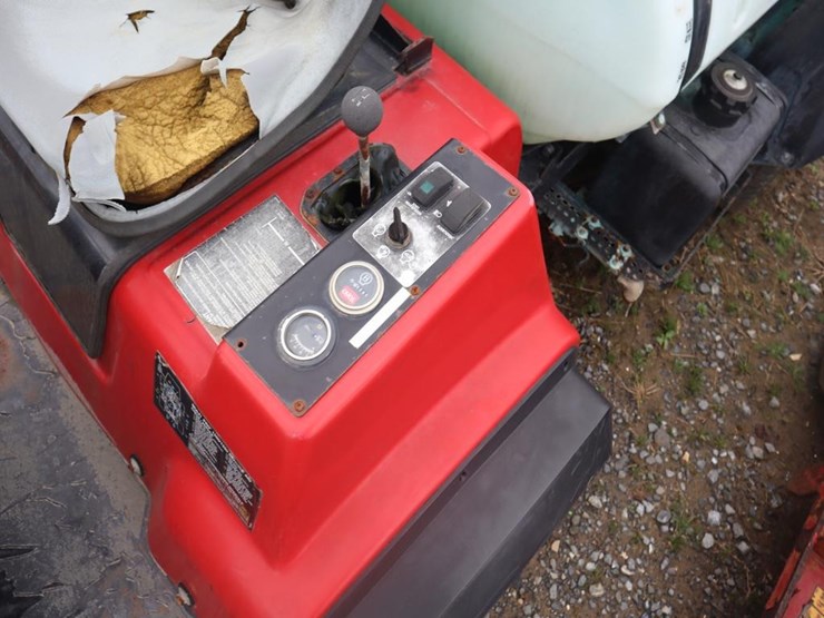 toro-41107-golf-sprayer-image-11