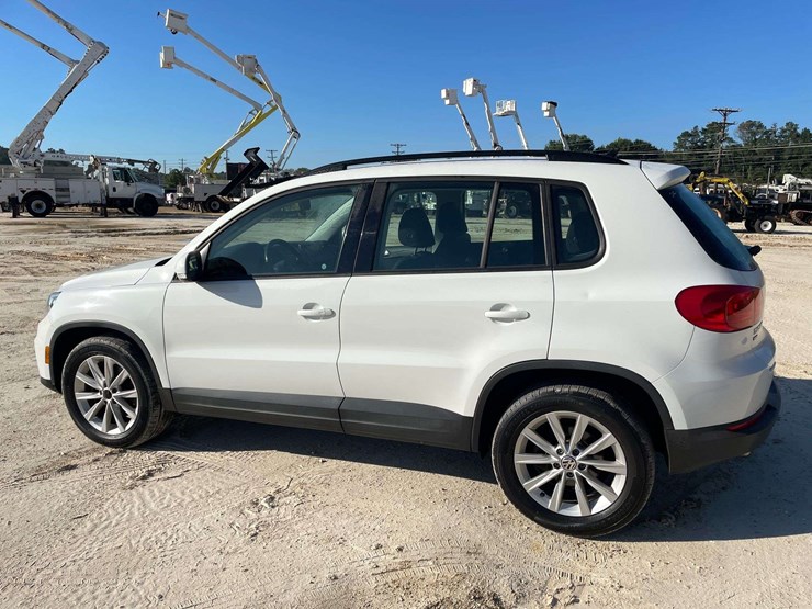 2017-volkswagen-tiguan-image-2