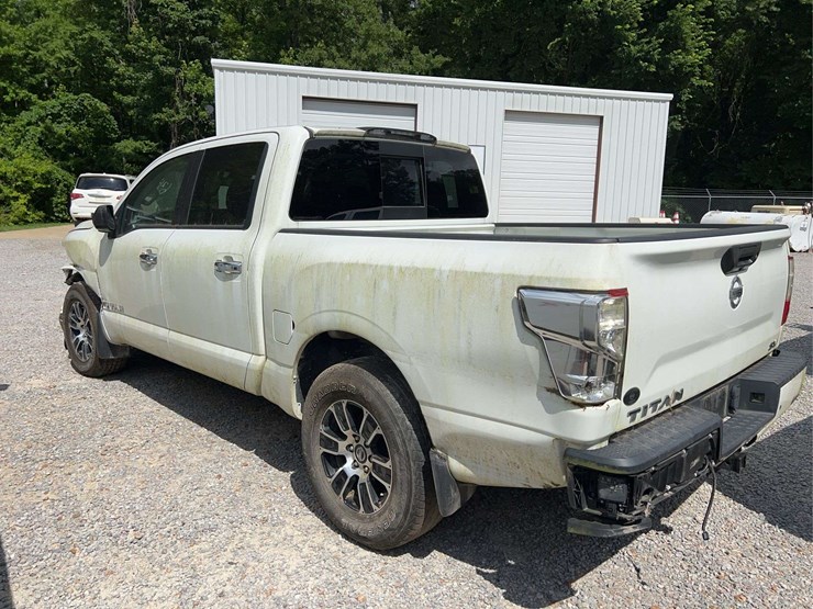 2021-nissan-titan-image-14